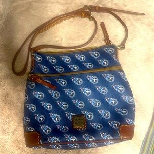 Dooney & Bourke Tennessee Titans crossbody bag. Excellent condition!